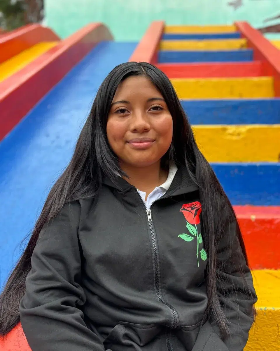 Photo of Angela Ajpop